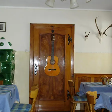 Hotel Neuwirt 3*
