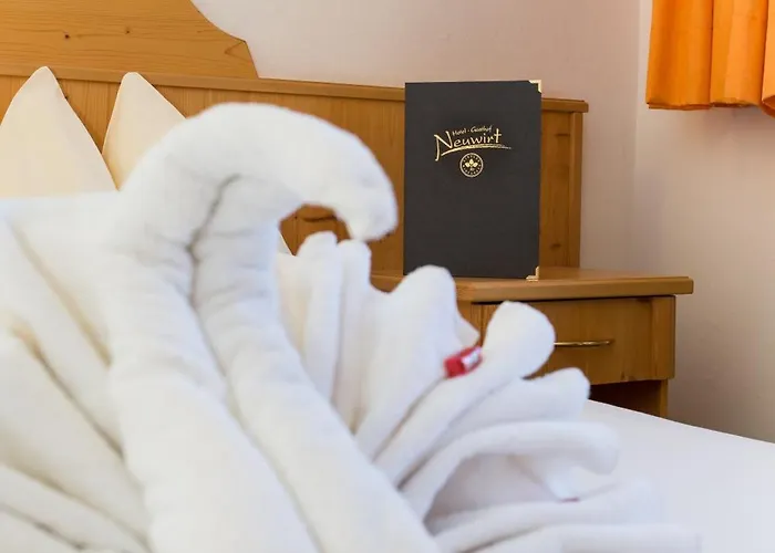 ホテル Neuwirt