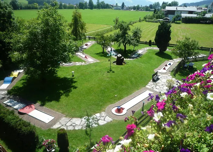 Neuwirt 3* ブーヘン