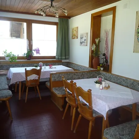 Neuwirt Szálloda Kirchdorf in Tirol