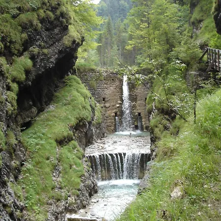 Szálloda Neuwirt Kirchdorf in Tirol
